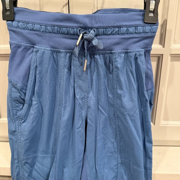 Lululemon Dance Studio Mid-Rise Cropped Pants - Picture 9 of 9